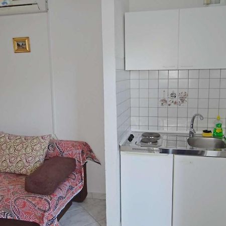 Apartments Tomislav - 120 M From Beach 多吉奥科如 外观 照片